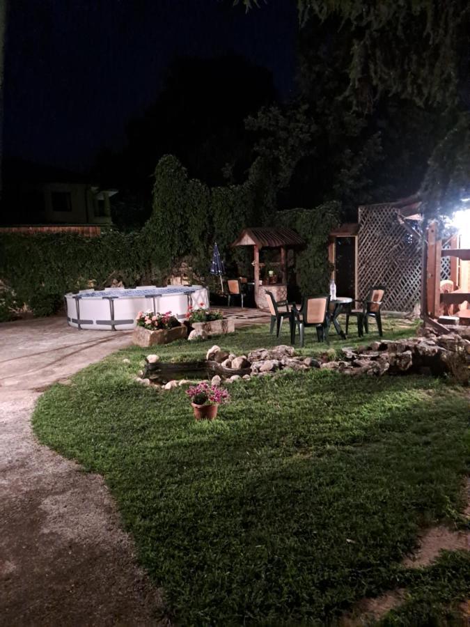Къща За Гости -Хт Szvilengrad Kültér fotó